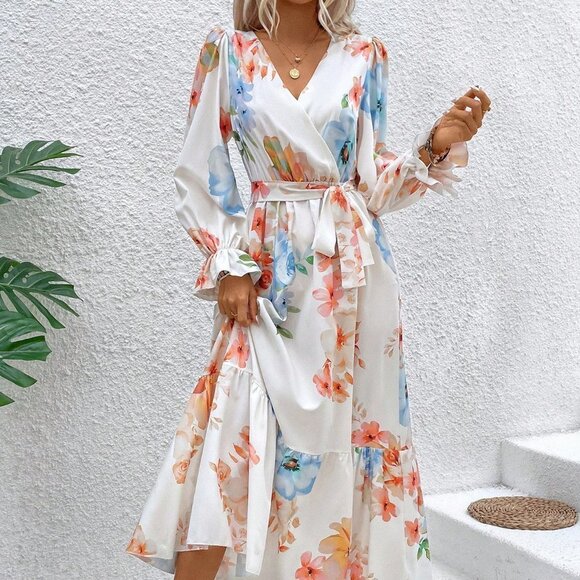 Mutlicolor Boho Women's Floral Print Bell Sleeve Dress - Picture 3 of 5